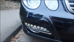 Hochleistungs LED Lichter bei Mercedes Benz